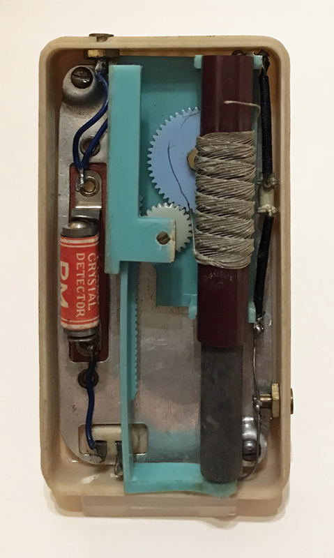 Maruemu Germanium diode radio chassis