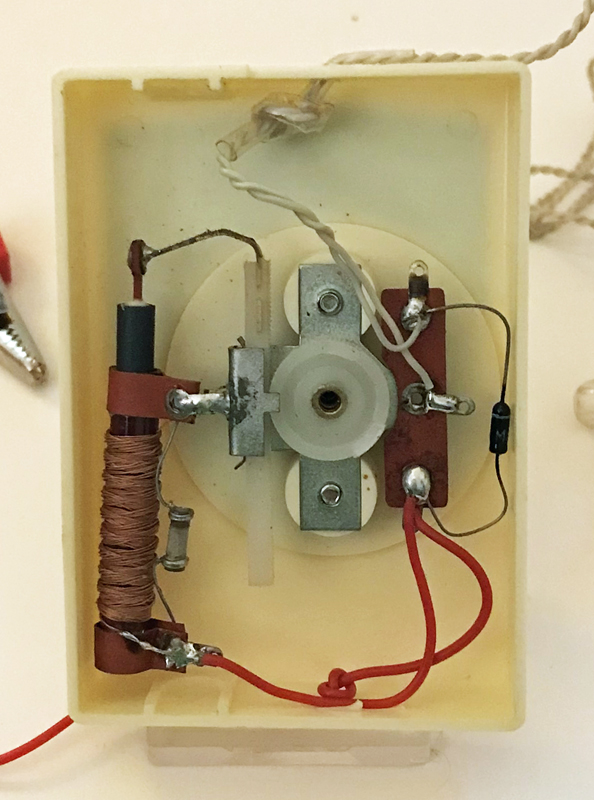 Union GR-84 Germanium diode radio chassis