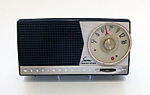 Westinghouse H-618P7 transistor radio