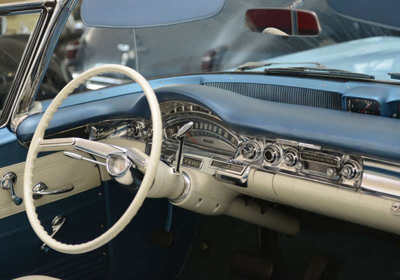 1958 Olds Dynamic 88 dashboard
