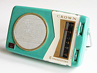 Crown TR-800 transistor radio