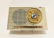 RCA 9-BT-9E transistor radio